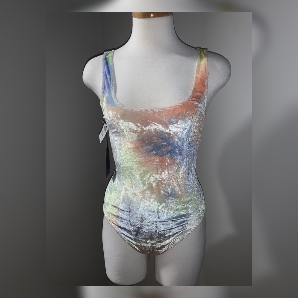 Aritzia Wilfred Free Halsey Soft Rainbow B…